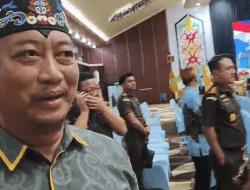 HUTAN DIBUKA DAN PEMIMPIN DIAM: Ada Apa di Sukamara?